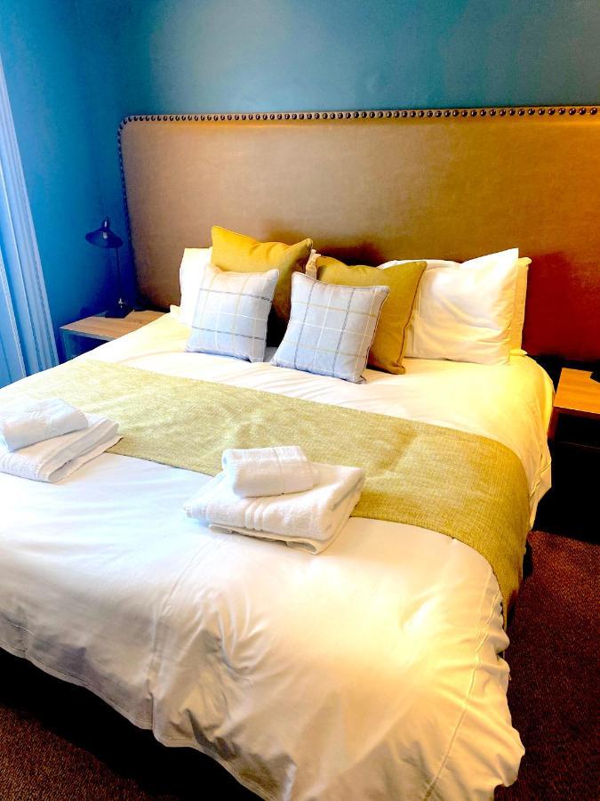 Bells Hotel โคลฟอร์ด ภายนอก รูปภาพ